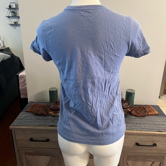 Like new The Redwoods blue tshirt - Picture 4 of 4